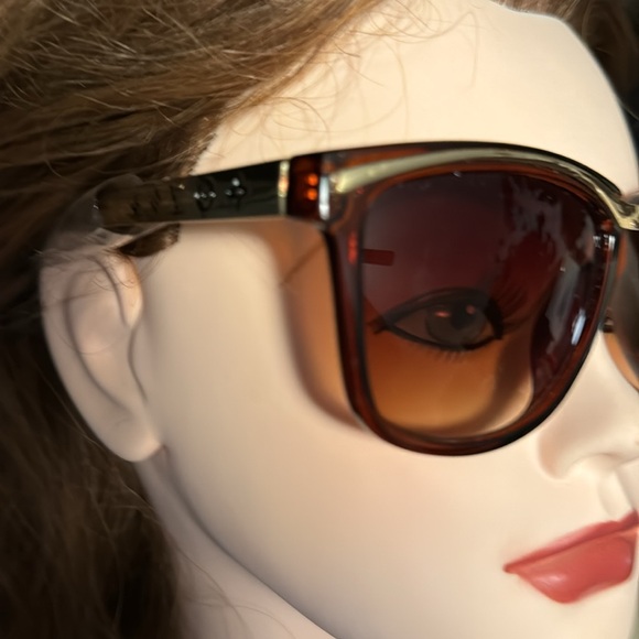 Louis Vuitton Brown Sunglasses NWT - Picture 10 of 11